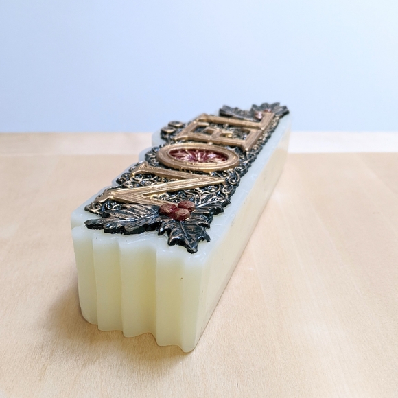 90s Avon Noel Candle Centre NWOT with box - Picture 3 of 5